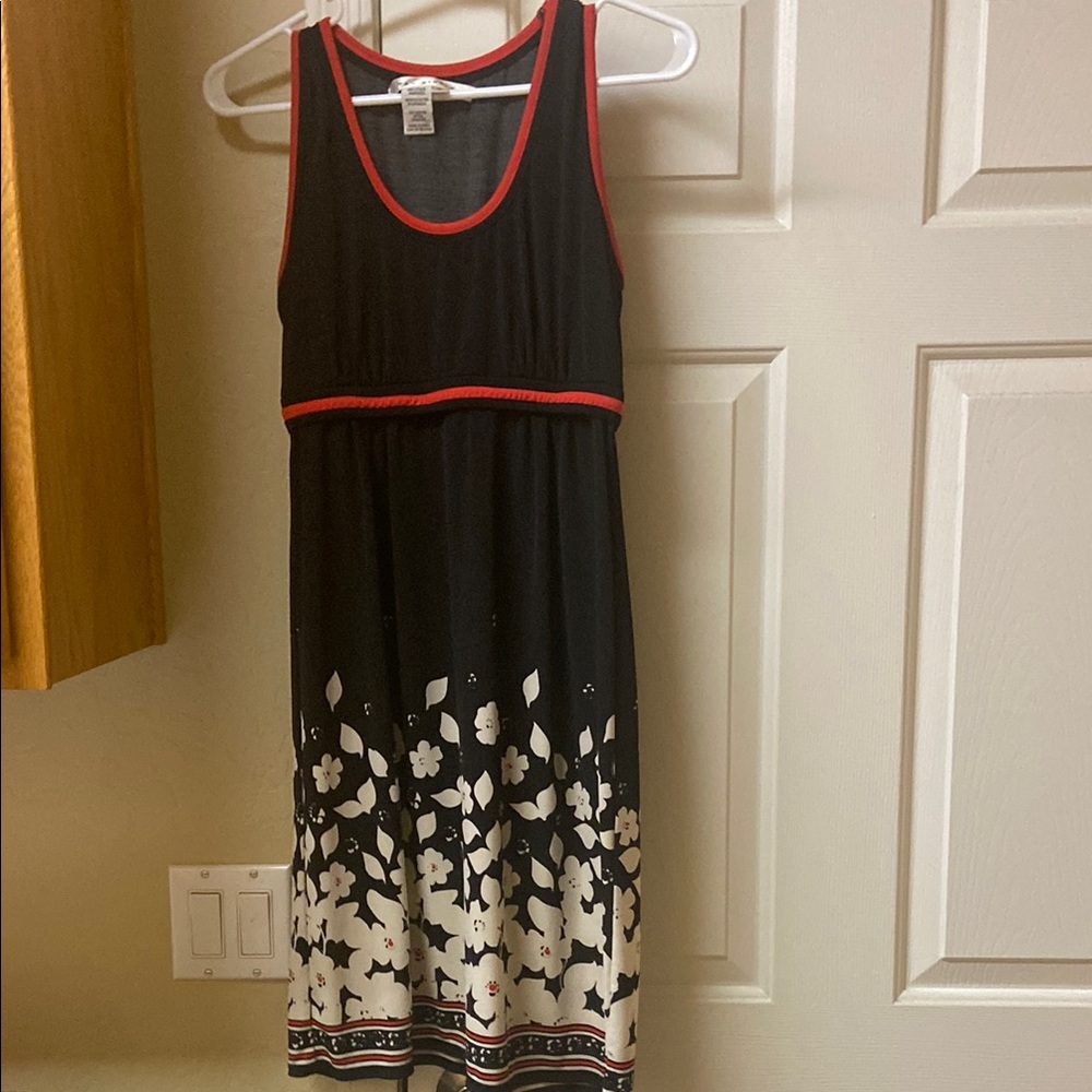Max Studio Black and White Sleeveless Sundress